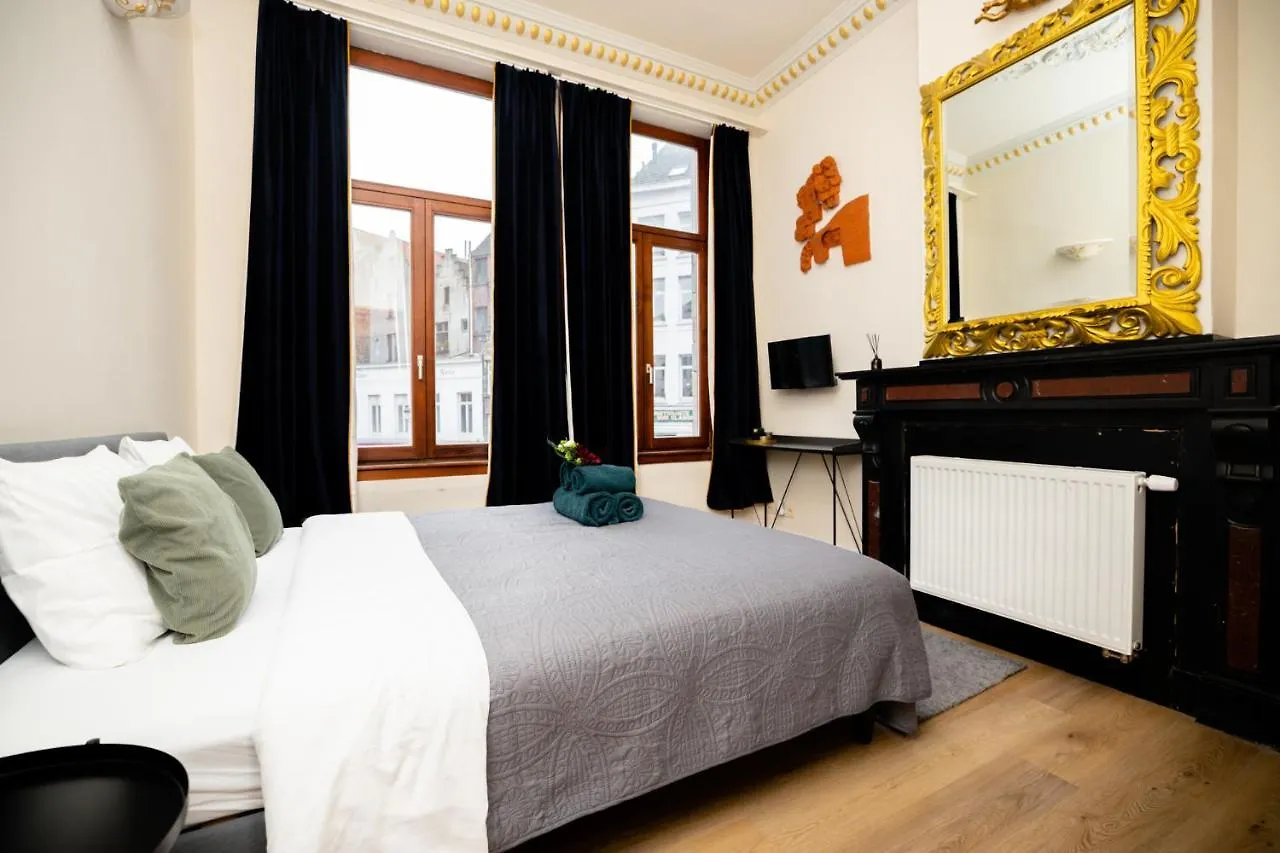 Luxury Rooms contacts